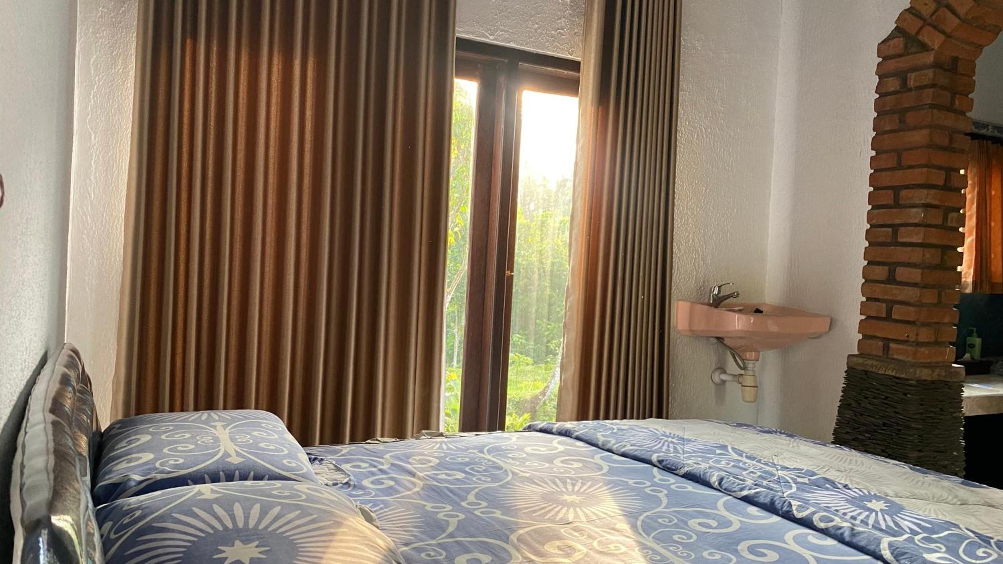 Mesari Cottage Guest House بوليلينغْ المظهر الخارجي الصورة